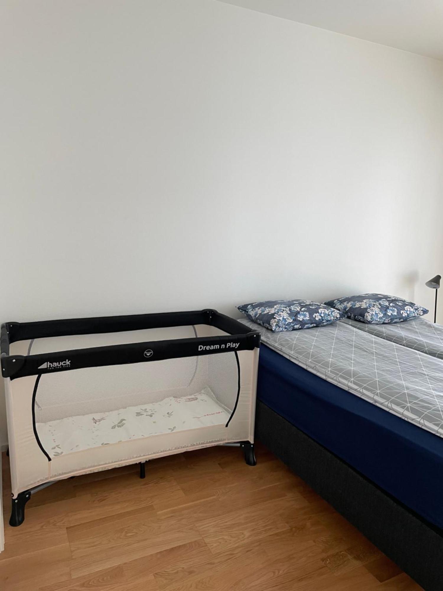 Tapiola Oak Apartment Еспоо Екстер'єр фото